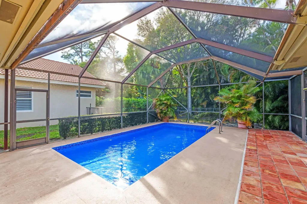 9055 Cypress Hollow Drive Palm Beach Gardens FL 33418