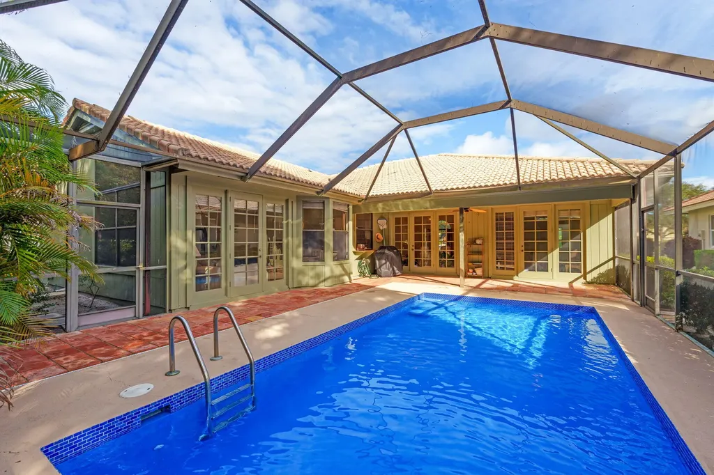 9055 Cypress Hollow Drive Palm Beach Gardens FL 33418
