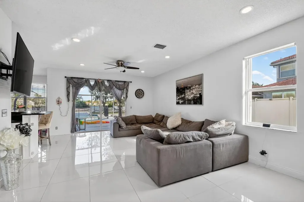 7745 Springfield Lake Drive Lake Worth FL 33467