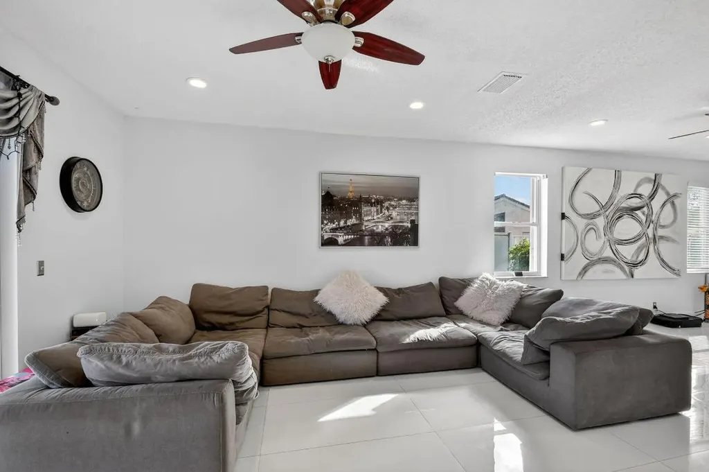 7745 Springfield Lake Drive Lake Worth FL 33467
