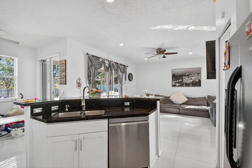 7745 Springfield Lake Drive Lake Worth FL 33467