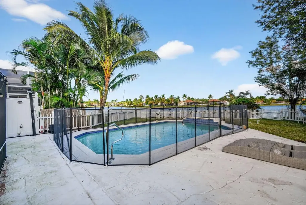 7745 Springfield Lake Drive Lake Worth FL 33467