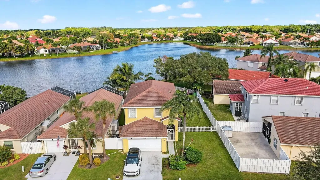 7745 Springfield Lake Drive Lake Worth FL 33467