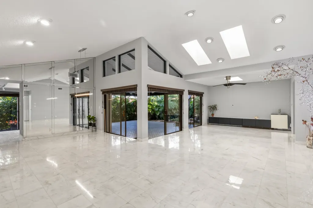 5545 Lakeview Mews Terrace Boynton Beach FL 33437