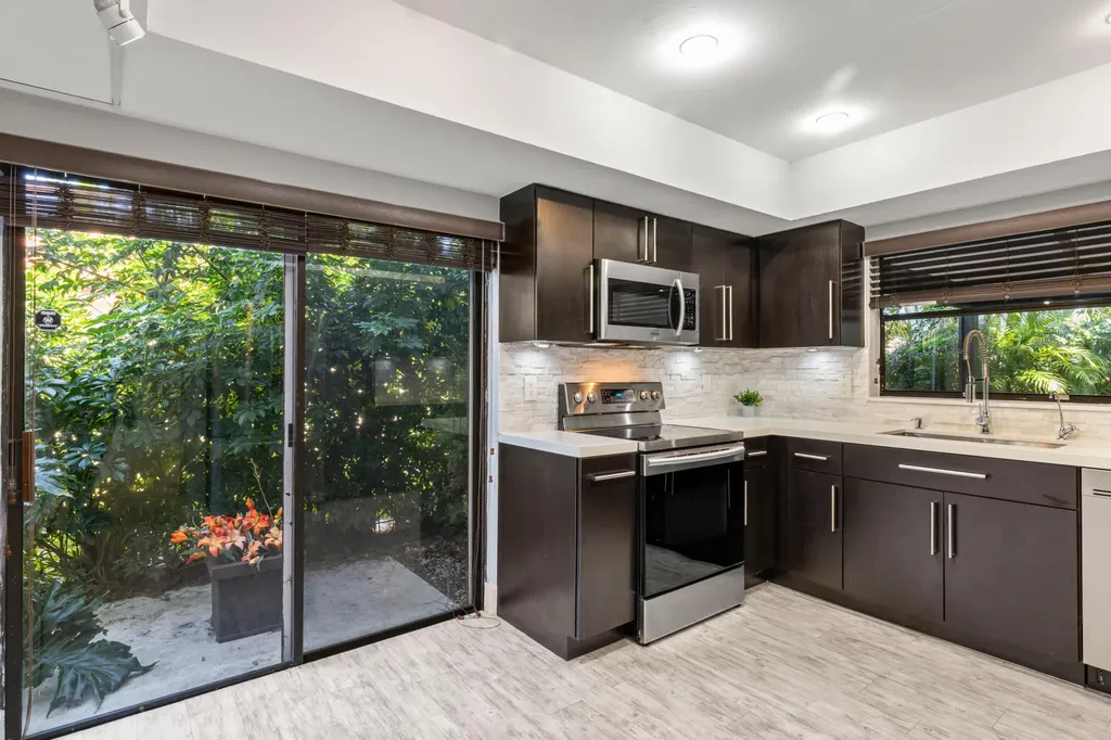 5545 Lakeview Mews Terrace Boynton Beach FL 33437