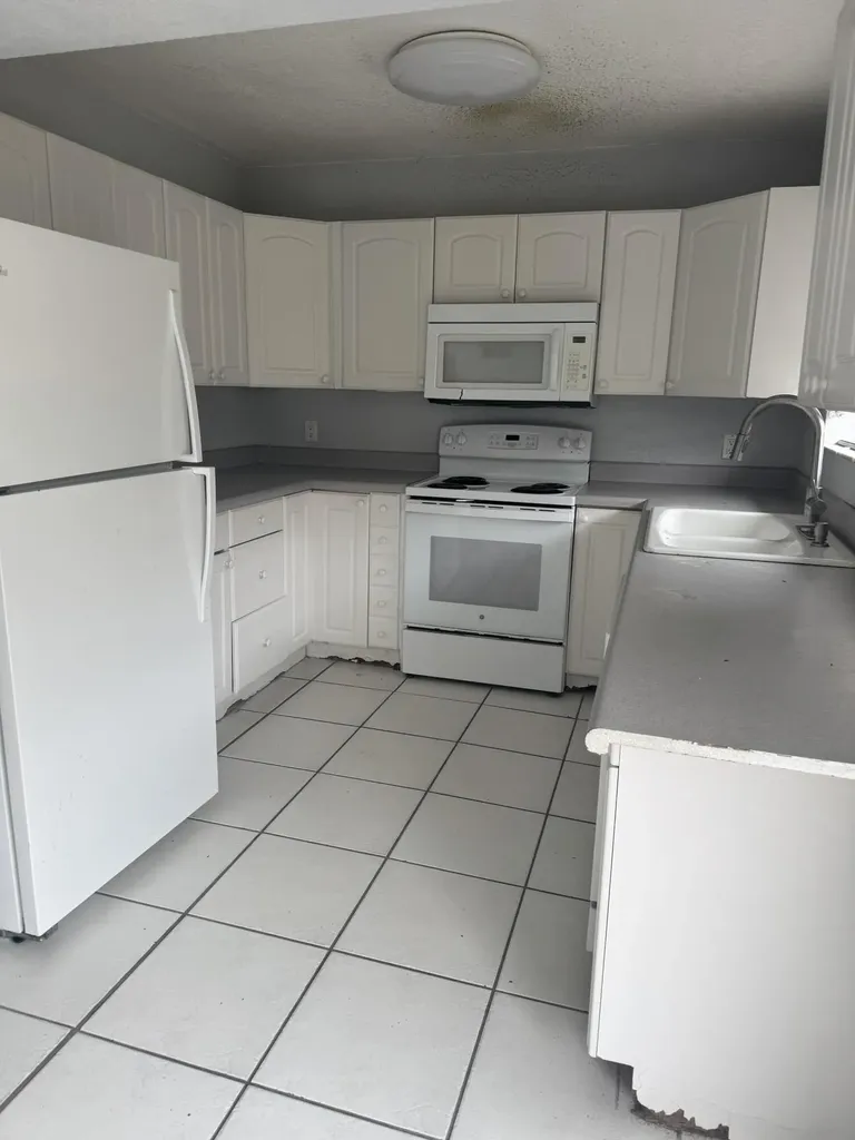 5336 Bosque Lane West Palm Beach FL 33415