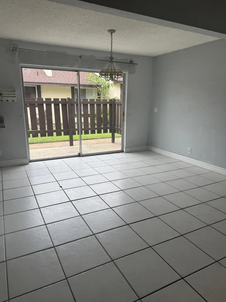 5336 Bosque Lane West Palm Beach FL 33415