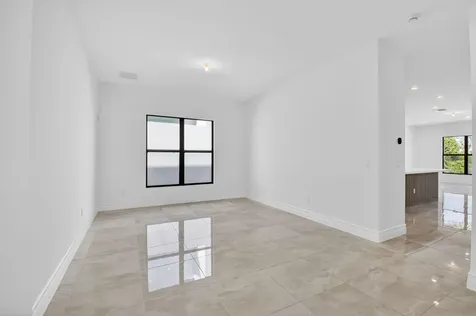 9087 Chauvet Way Boca Raton FL 33496
