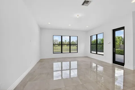 9087 Chauvet Way Boca Raton FL 33496