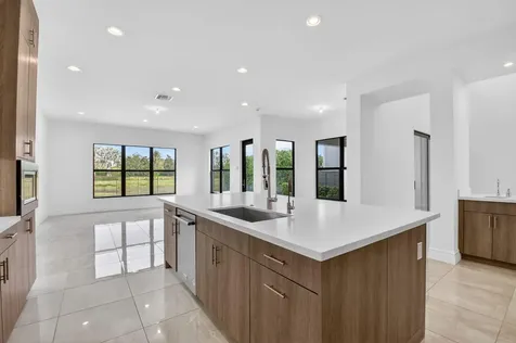 9087 Chauvet Way Boca Raton FL 33496