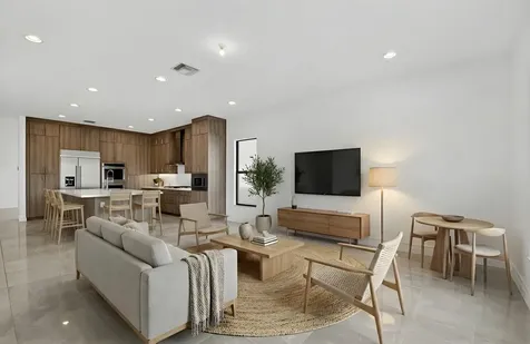 9087 Chauvet Way Boca Raton FL 33496