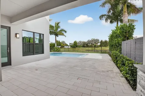 9087 Chauvet Way Boca Raton FL 33496