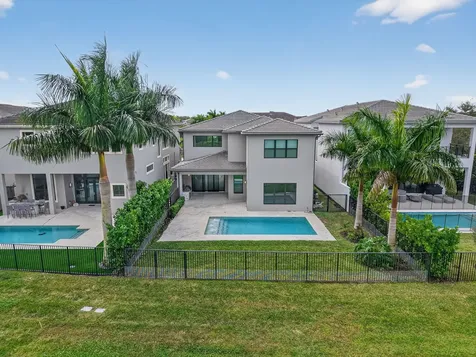 9087 Chauvet Way Boca Raton FL 33496