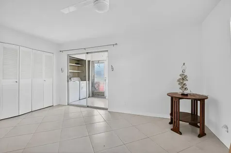 258 Monaco F Delray Beach FL 33446