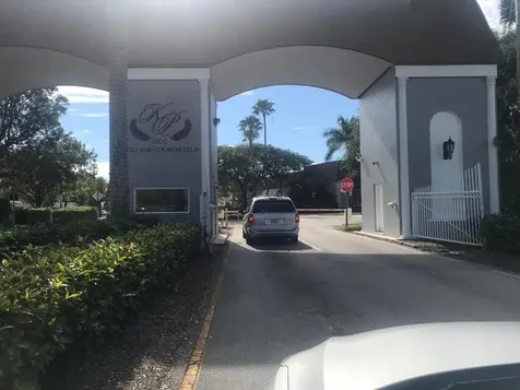 258 Monaco F Delray Beach FL 33446