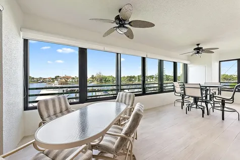 926 Oak Harbour Drive Juno Beach FL 33408