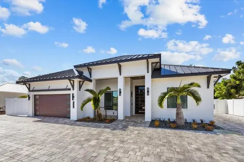 3291 SE West Snow Road Port St Lucie FL 34984