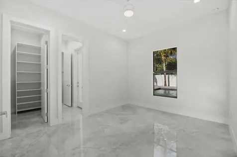 3291 SE West Snow Road Port St Lucie FL 34984