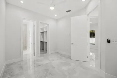3291 SE West Snow Road Port St Lucie FL 34984