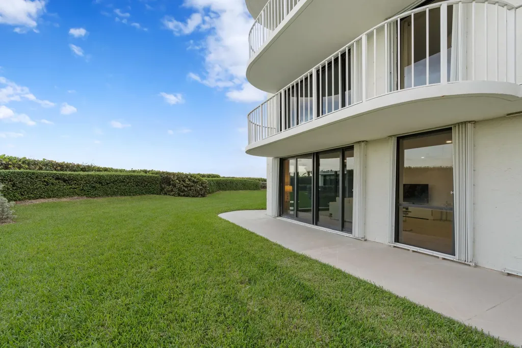3360 S Ocean Boulevard Palm Beach FL 33480