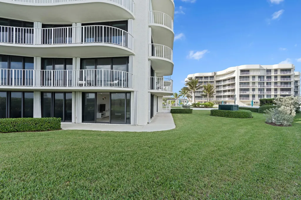 3360 S Ocean Boulevard Palm Beach FL 33480