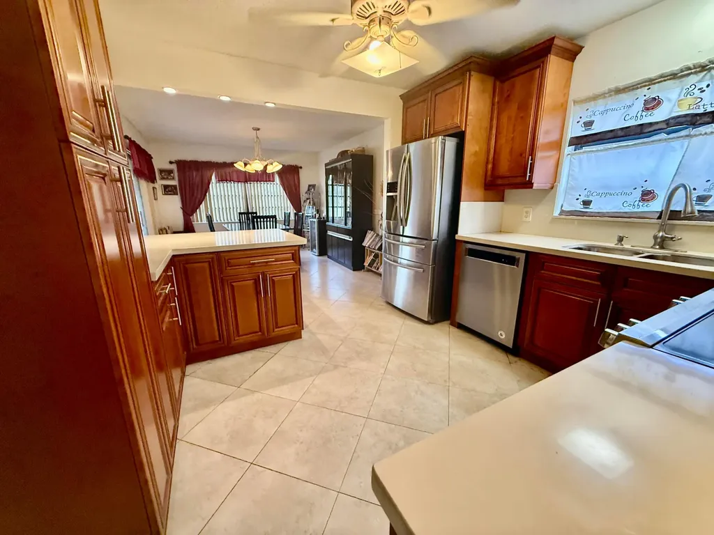 10633 Greenbriar Court Boca Raton FL 33498