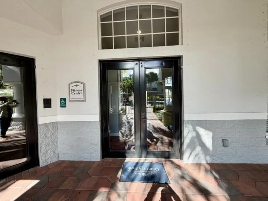 5016 Lantana Road Lake Worth FL 33463