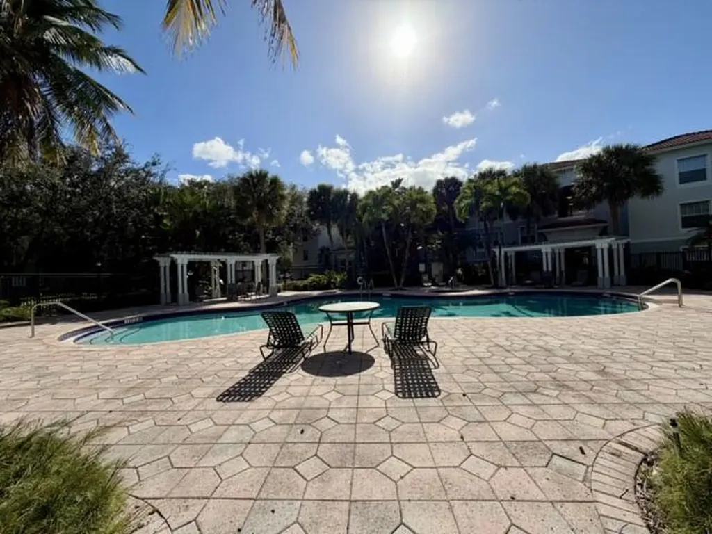 5016 Lantana Road Lake Worth FL 33463