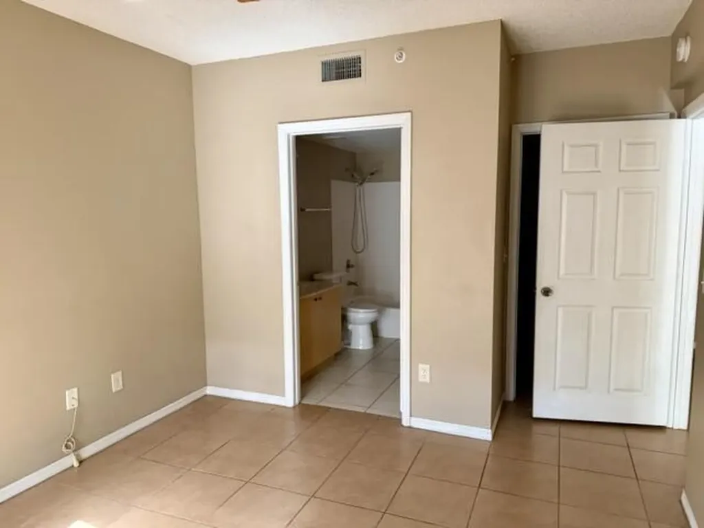 5016 Lantana Road Lake Worth FL 33463