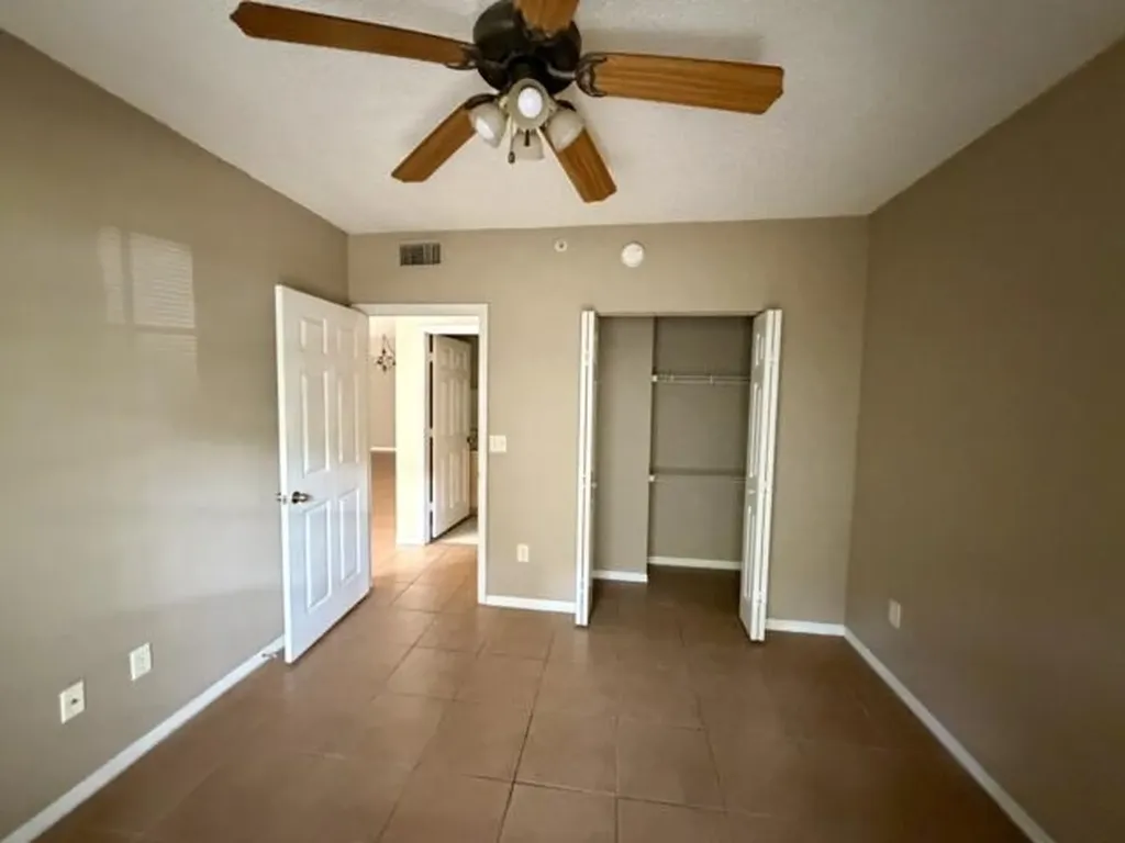 5016 Lantana Road Lake Worth FL 33463