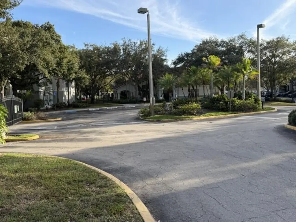 5016 Lantana Road Lake Worth FL 33463