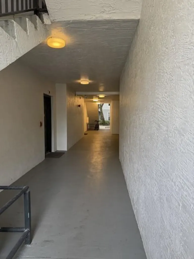 5016 Lantana Road Lake Worth FL 33463