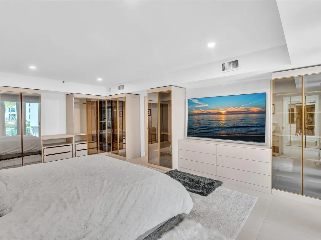 120 SE 5th Avenue Boca Raton FL 33432