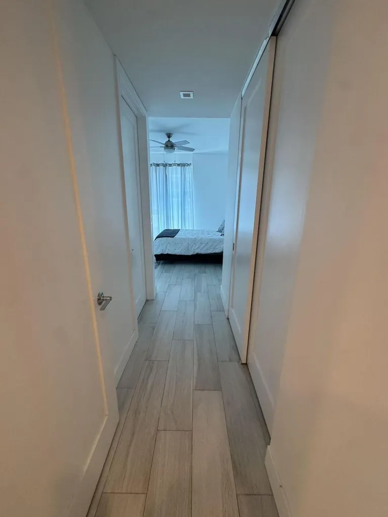 1 S Palmway Lake Worth Beach FL 33460