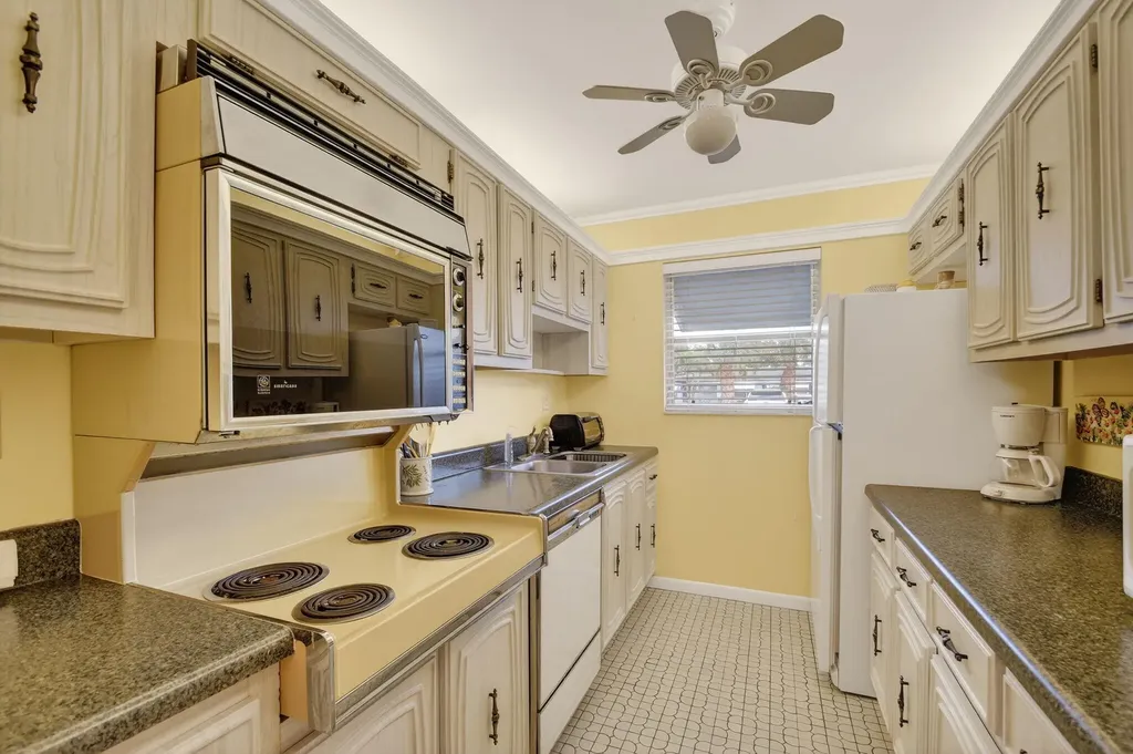 615 High Point Drive Delray Beach FL 33445