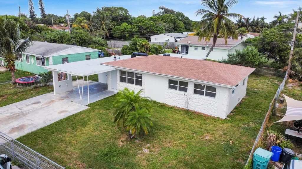 133 NW 14th Avenue Boynton Beach FL 33435