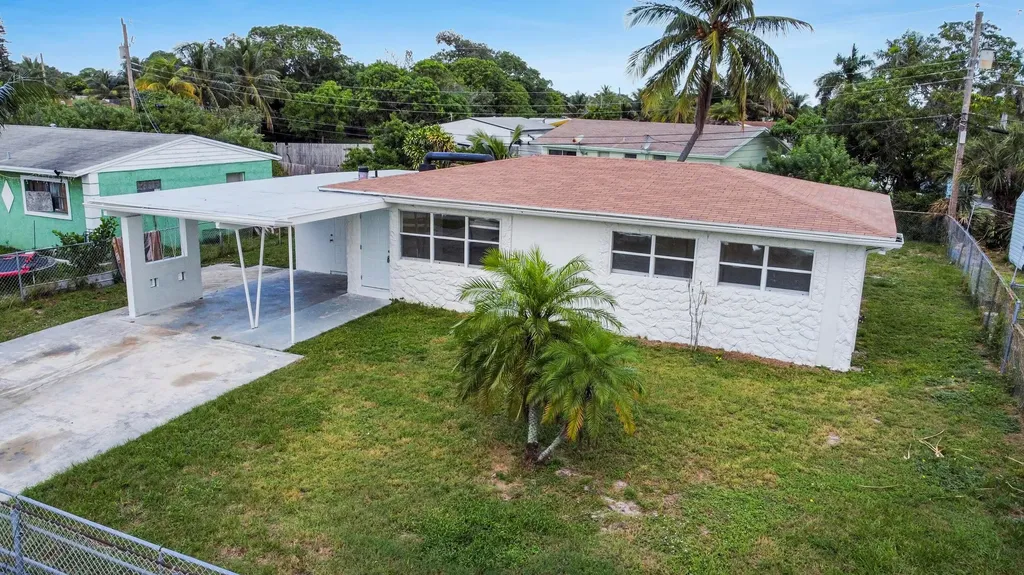 133 NW 14th Avenue Boynton Beach FL 33435