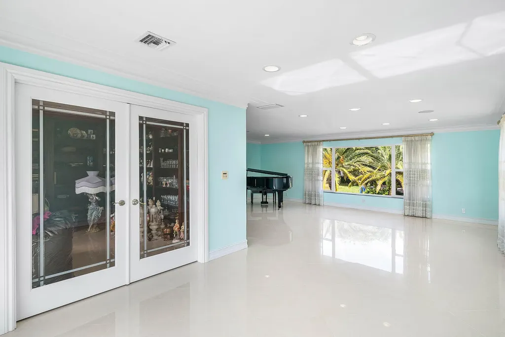 2872 NE 29th Street Fort Lauderdale FL 33306