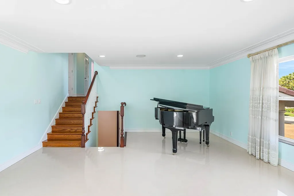 2872 NE 29th Street Fort Lauderdale FL 33306