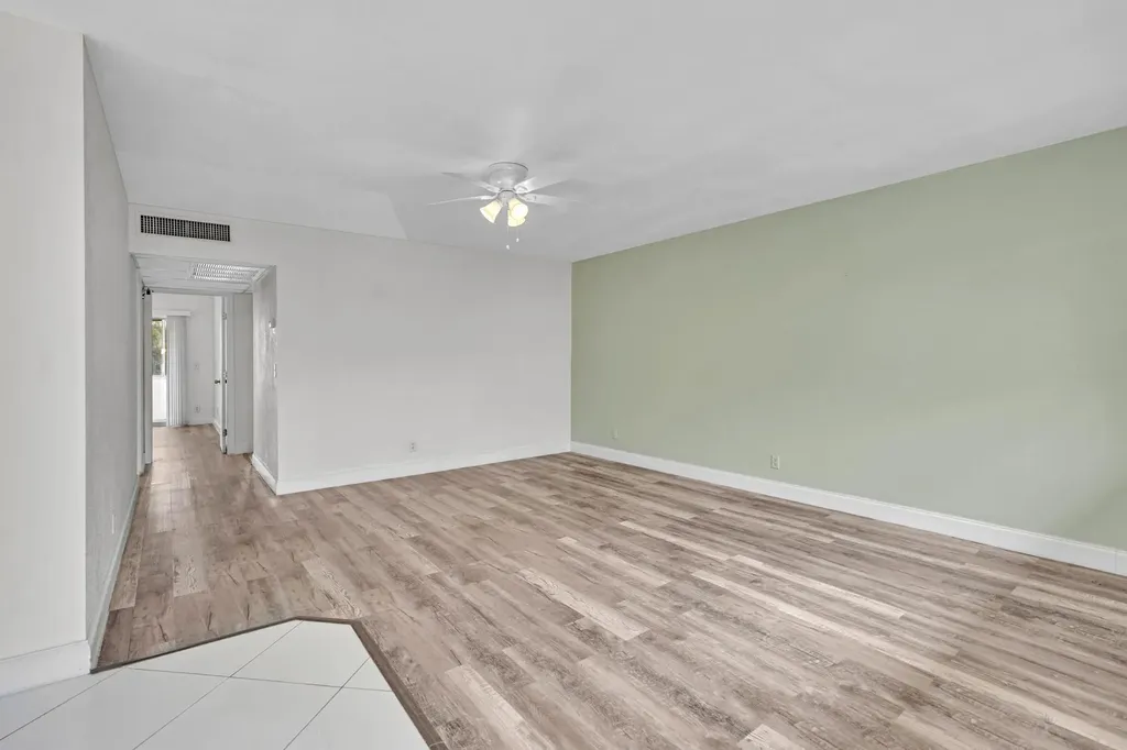 365 Flanders Delray Beach FL 33484