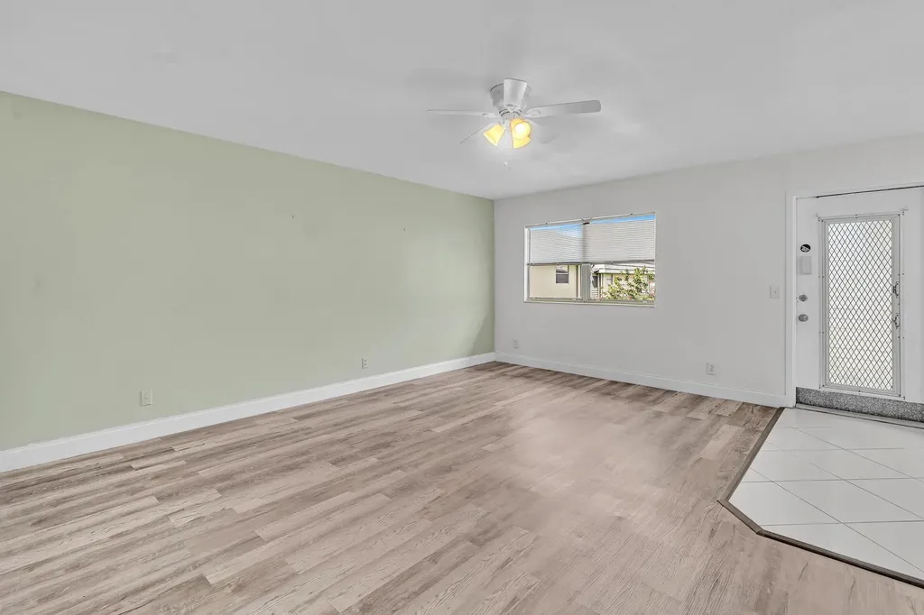 365 Flanders Delray Beach FL 33484