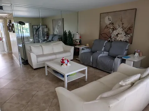 3036 Ventnor H Deerfield Beach FL 33442