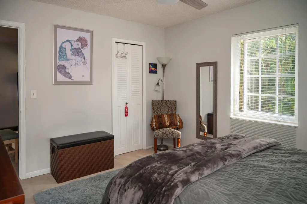 12416 Alternate A1a Palm Beach Gardens FL 33410