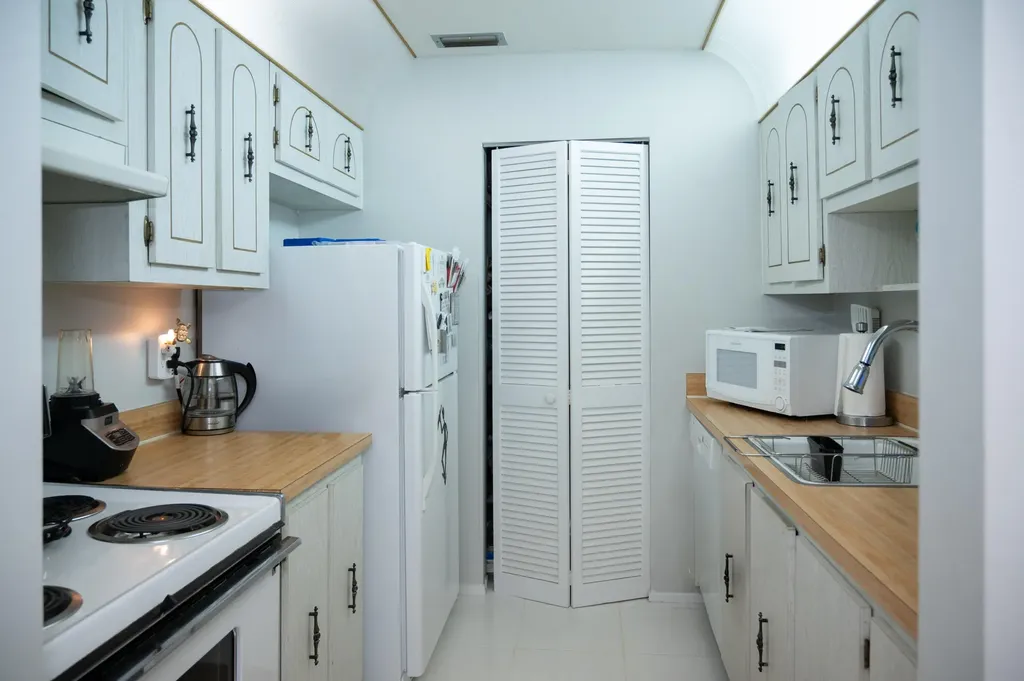 12416 Alternate A1a Palm Beach Gardens FL 33410