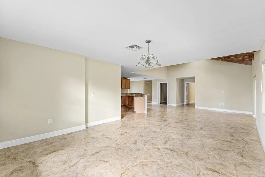 4572 White Cedar Lane Delray Beach FL 33445