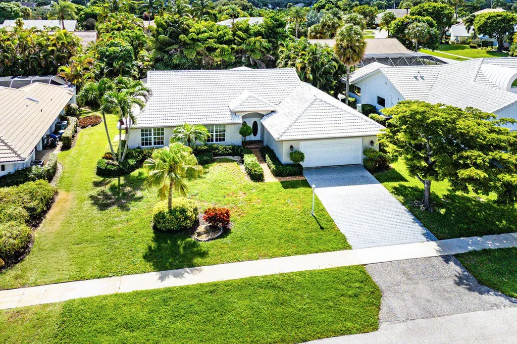 4572 White Cedar Lane Delray Beach FL 33445