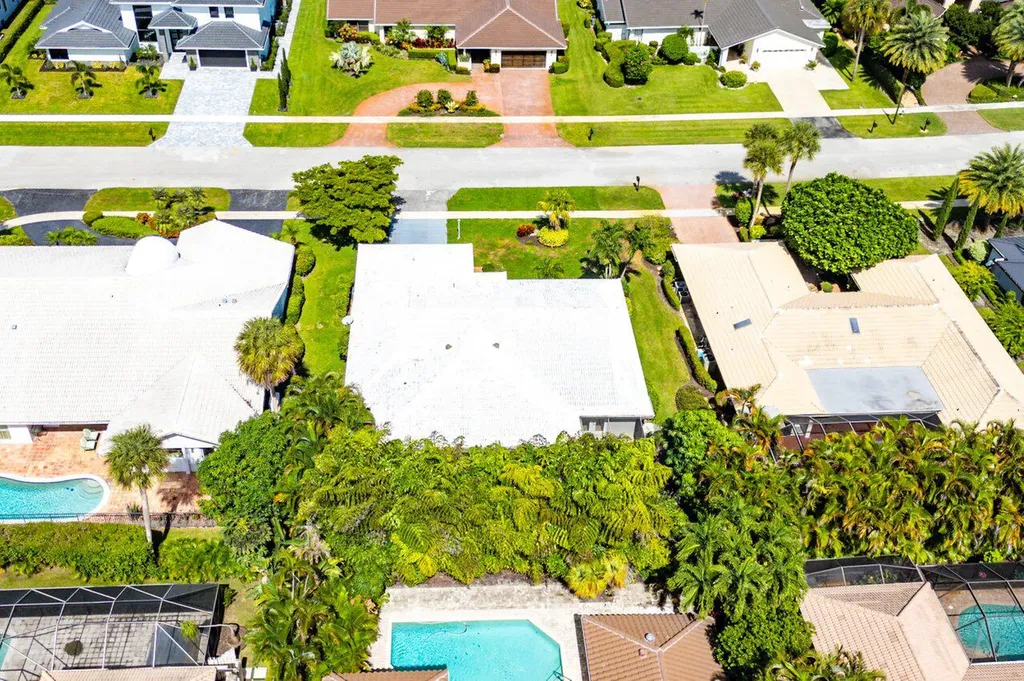 4572 White Cedar Lane Delray Beach FL 33445