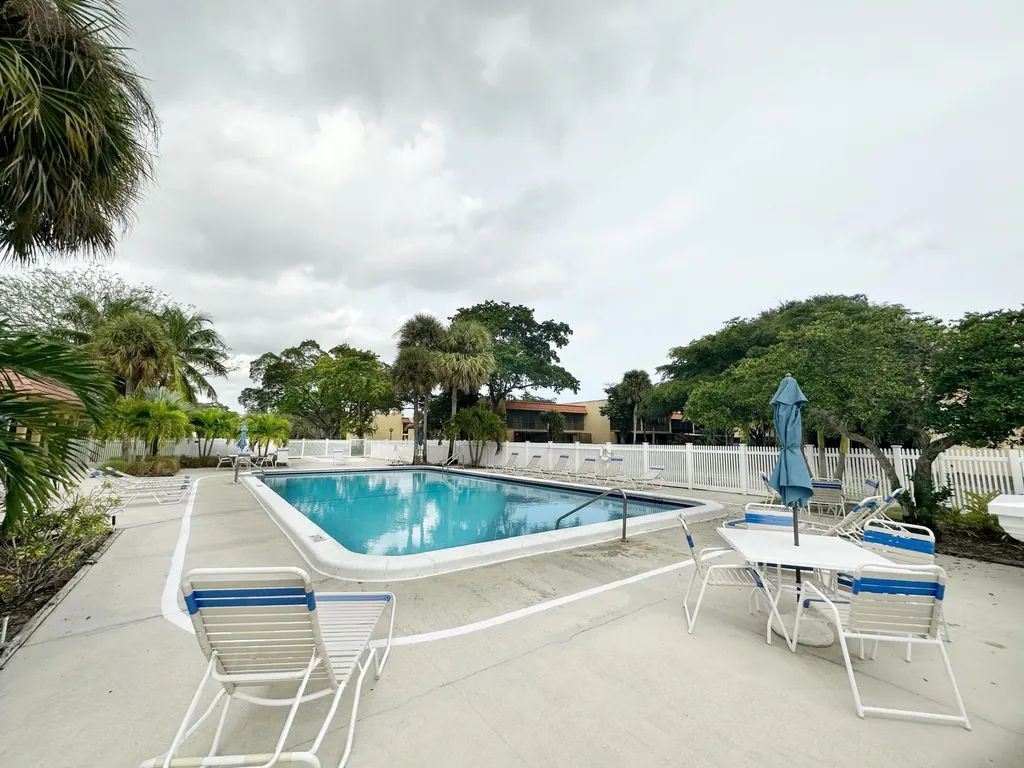 924 SW 9th Street Circle Boca Raton FL 33486