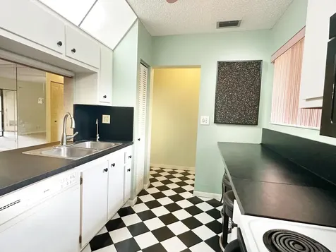 924 SW 9th Street Circle Boca Raton FL 33486