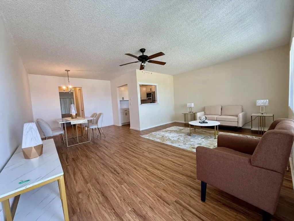 158 Easthampton G West Palm Beach FL 33417
